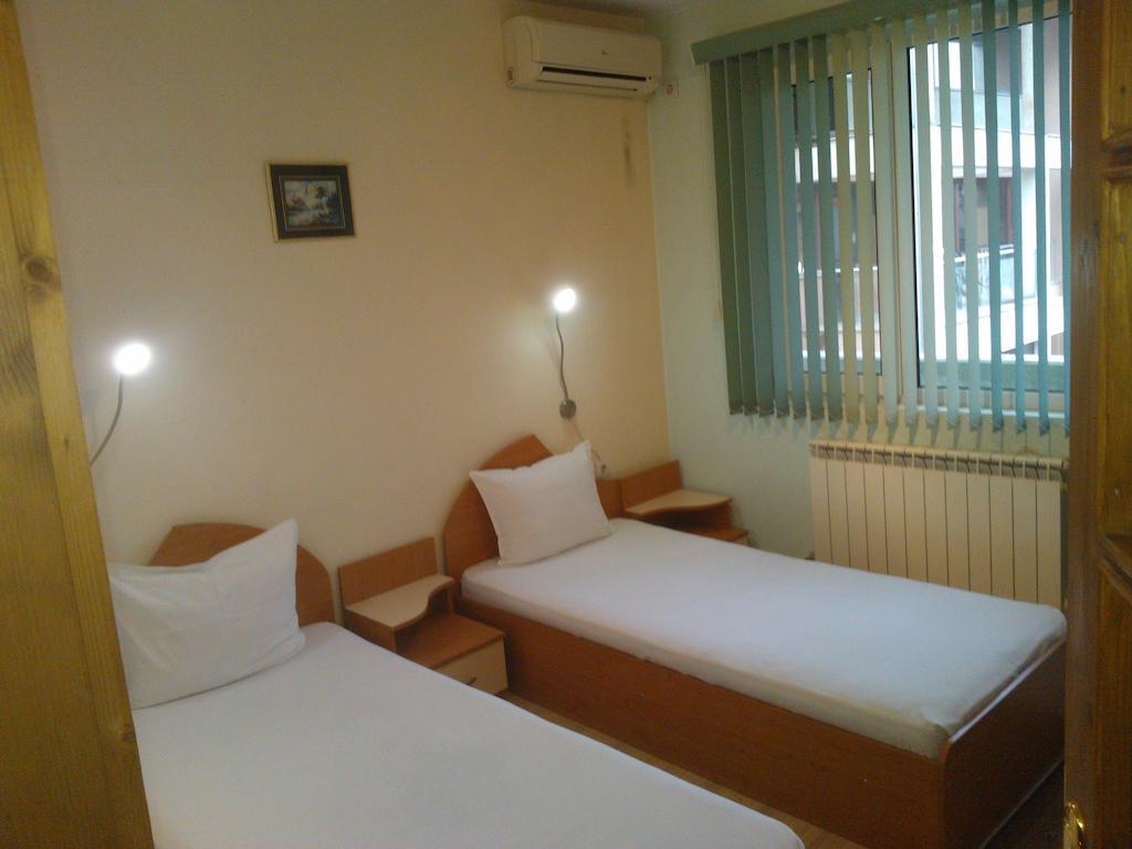 Hotel Tsarevets Asenovgrad Camera foto