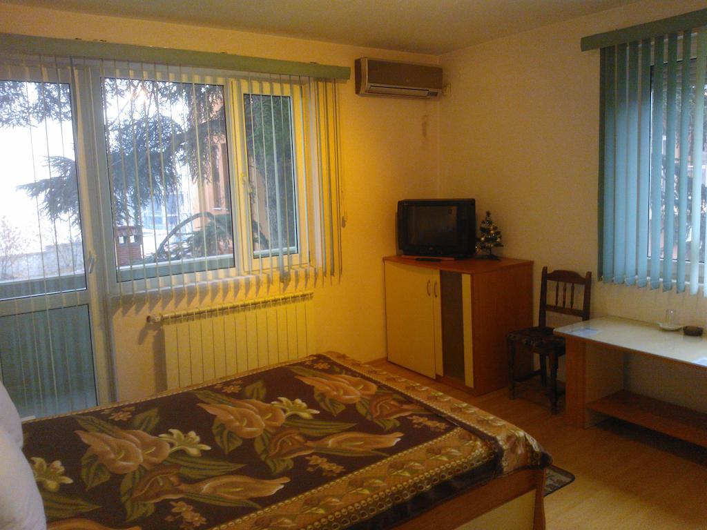 Hotel Tsarevets Asenovgrad Esterno foto