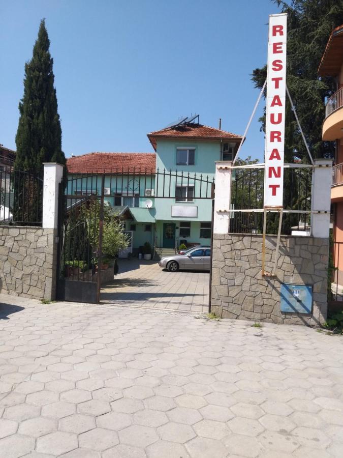 Hotel Tsarevets Asenovgrad Esterno foto